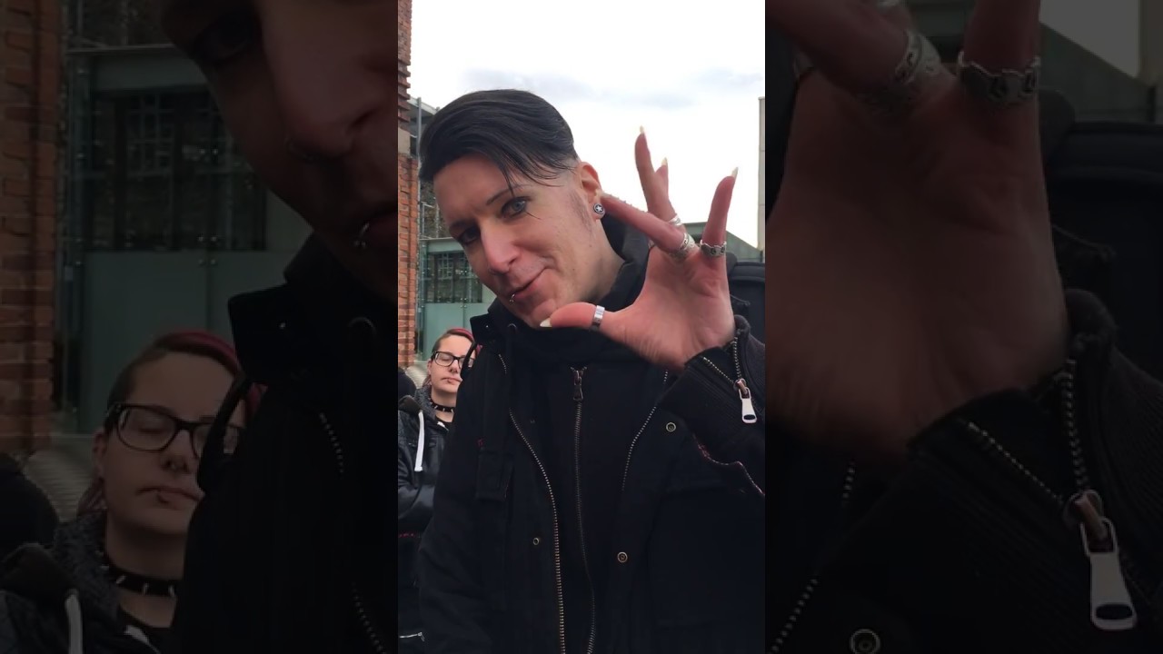 Chris Pohl (Blutengel) message pour les fans Français ! ( Ludwigsburg 2017)