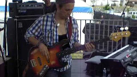 Bass solo Jennifer Maidman/Tim Goldsmith Soundchec...