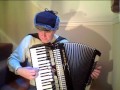 Marushka Dunya - two russian songs on accordion
