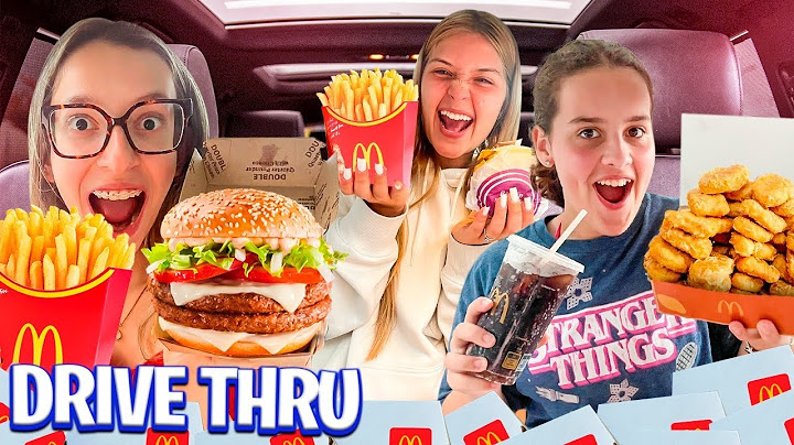 PEDINDO E COMENDO TUDO QUE A PESSOA DA FRENTE ESCOLHEU NO DRIVE THRU com as AMIGAS @FabianaLandimm