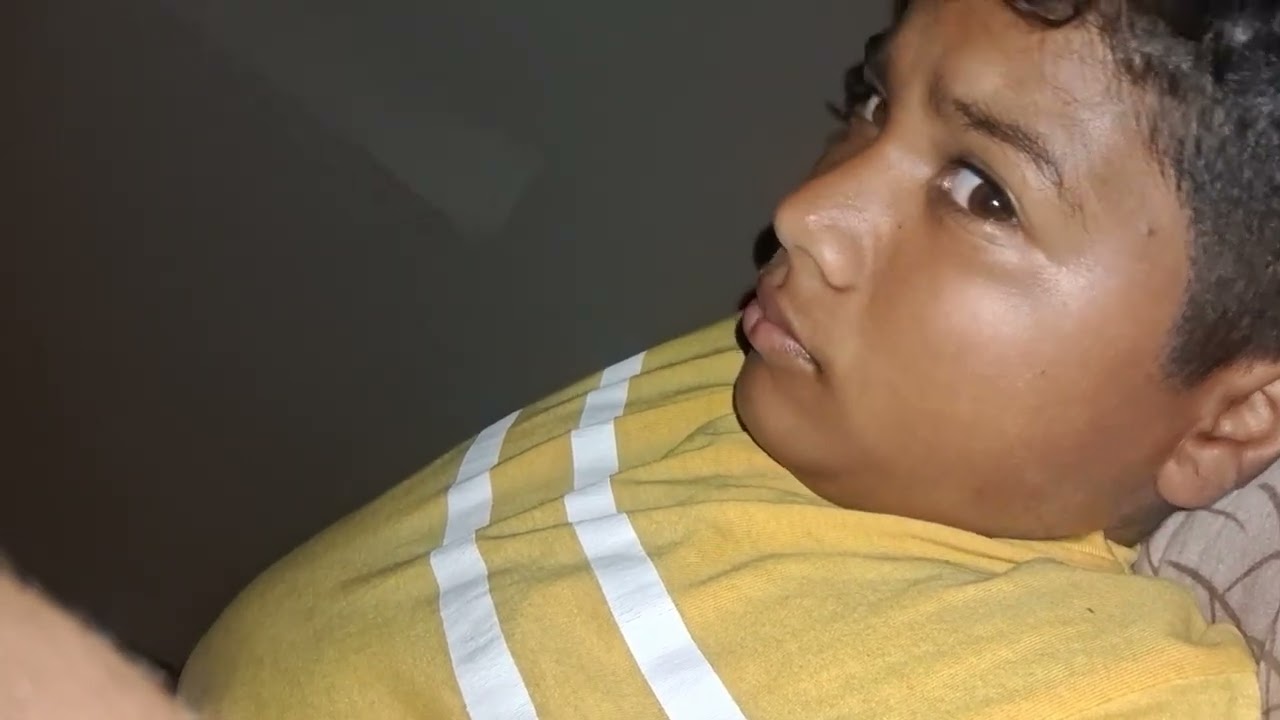 Prutvi avra mammy kade badesakoda video madailla😟