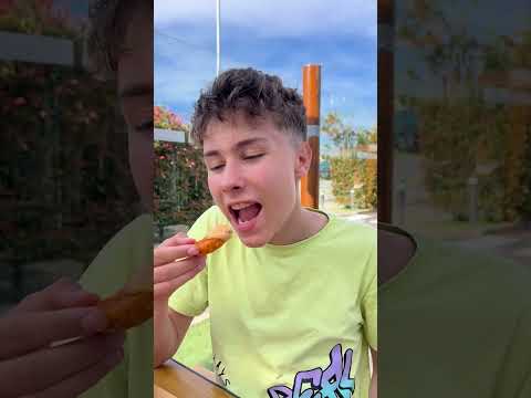 Когда ты слишком сильно любишь поесть #shorts #funny