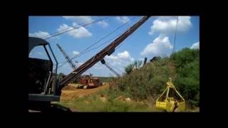 Bucyrus Erie Crane with clamshell bucket walk around at Rough and Tumble show 2016