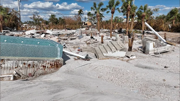 Hurricane Ian  Ft  Myers Beach Florida  Tsunami li...