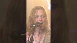 I Miss the Misery - Halestorm - 2015 Lzzy Hale