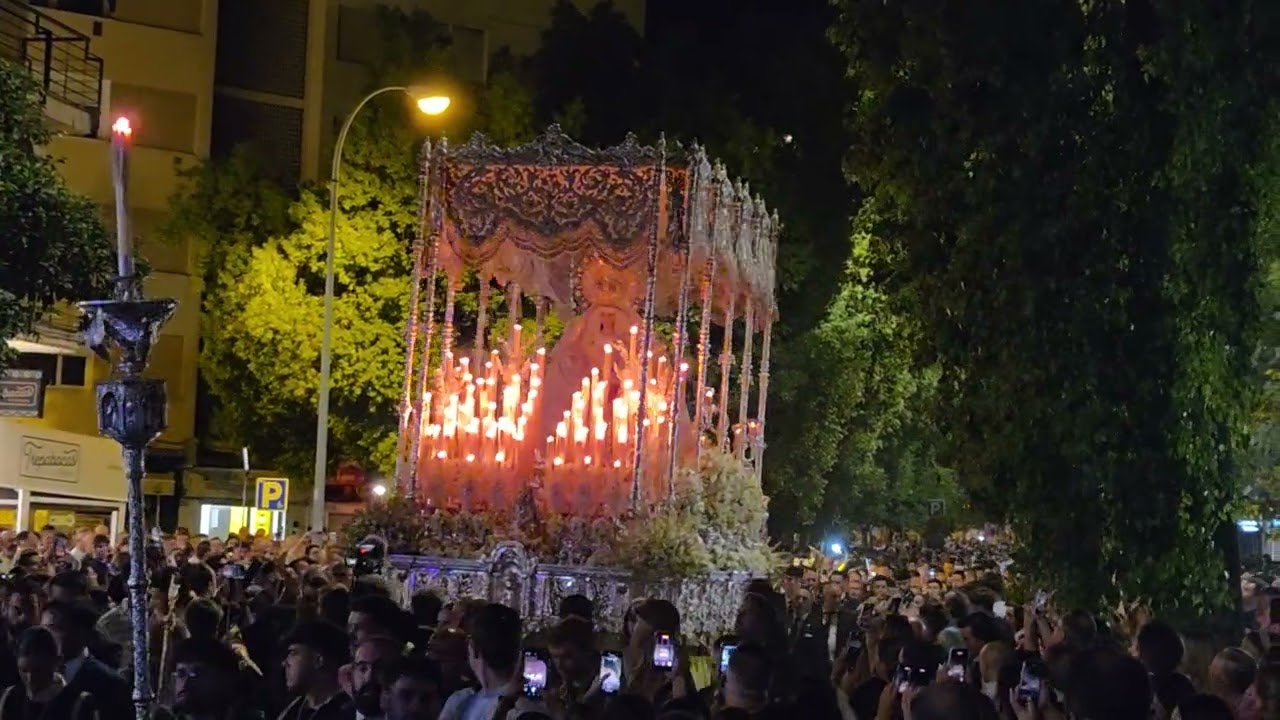 Paz y Esperanza Coronada en la Magna de Córdoba 2025