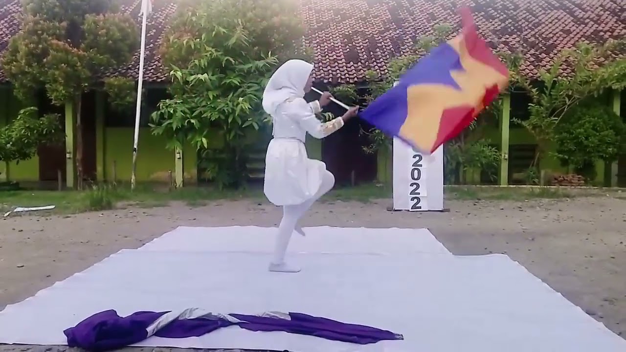 Solo Color Guard Equipment SD - SILVYA ANGGI FEBRIYANI @SOMC_APMB_Semarang