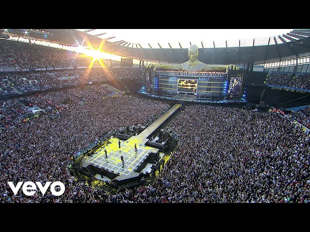 Take That - Patience (Live / Progress Tour / 2011) class=