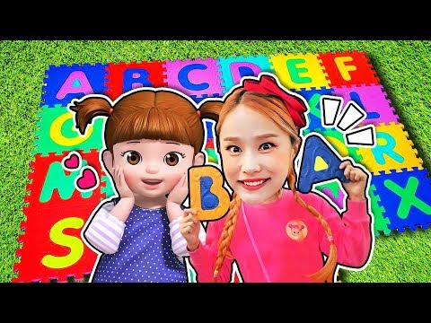 지니가 콩순이와 함께 <strong>ABC</strong> 알파벳 퍼즐매트로 영어 배우기 <strong>ABC</strong> <strong>Song</strong>