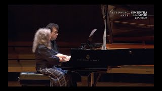 Martha Argerich & Dario Ntaca play Bach's 