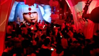 Breaksk8 hanging out a nightclub in China!
