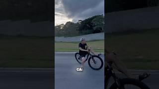QUASE CAÍ😂 #bike #grau #sograu #grau244 #244 #grauecortebr244 #graudelado