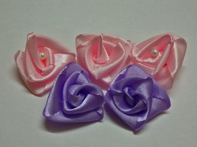 Como hacer una Rosa de cinta. Ribbon rose. 