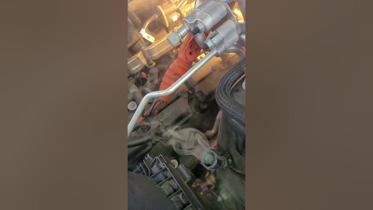 2018 Jeep Grand Cherokee P0456 Evap small leak - YouTube