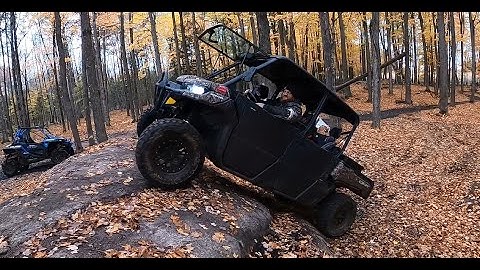 Can Am Defender on 32s Making it Look Easy
