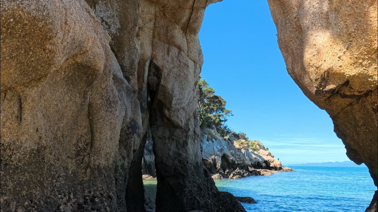 Okiwi Bay, в поисках приключений