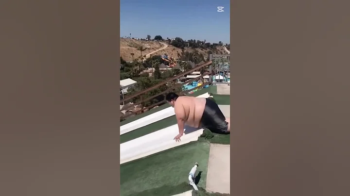 OMG😳😳😳 #funny #comedy #automobile #memes #youtube #humor #garenafreefire #duet #reels #america