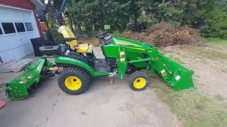 what can the john deere 1025r do