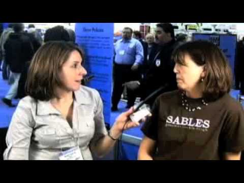 Video: Sables Hitam-Putih
