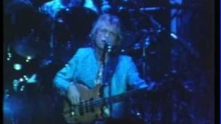 Level 42 - It's Over - Live @ Valhyhallen, Copenhagen, Denmark, 1988. Part 1 chords