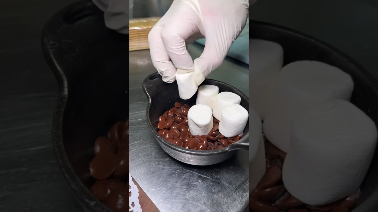 The S’MORES DESSERT from Tanner Smith’s in NYC is a DEVOUR-worthy dessert. 🍫🪵🔥 #DEVOURPOWER