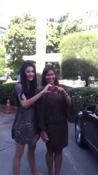 Davika took picture with her Mommy;))