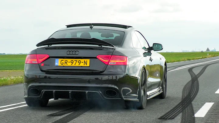 Audi RS5 4.2 V8 with STRAIGHT PIPE Exhaust! Loud Revs and Accelerations!