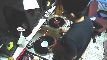 The XS Lab Studio Sessions 02:DJ Haji vs. DJ SkratchBallz
