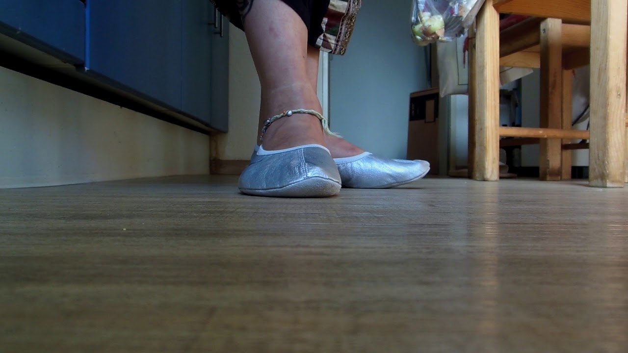 Wore видео. Trampling Ballet Slippers. Ivan Slavov Ballet Slippers. Woman in gymnastic Slippers. Slippers Ballerina homewear collections lambanahk.