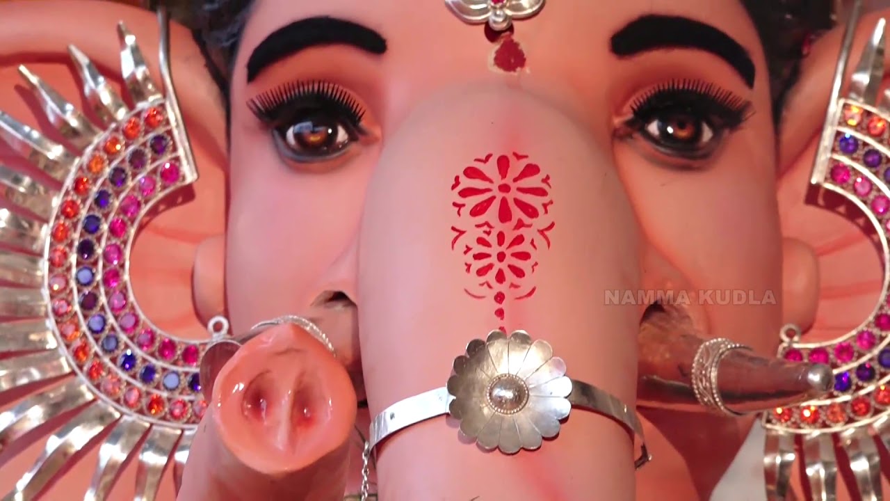 BALAMURI GANESHA BIKARNAKATTE - YouTube