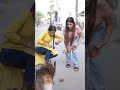 #funny #comedy  to ladkiyon dekho Papa ka phone nahin hai Lekin to ladki log daal nahin rahe