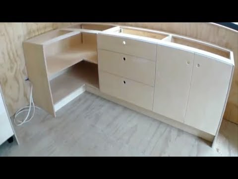 Video: Hágalo usted mismo muebles de madera contrachapada en casa
