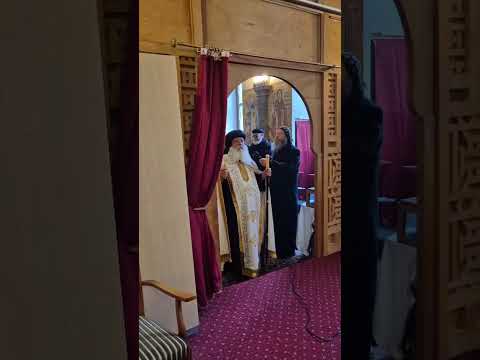 صلاة الشكر بكنيسة الدير عقب استقبال نيافة الأنبا دميان بمناسبة ترقيته مطران ا 