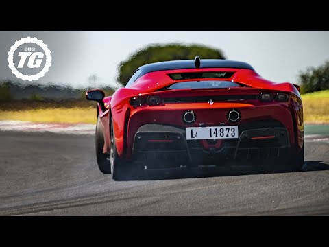 Chris Harris DRIFTS the 986bhp Ferrari SF90 | Top Gear: Series 29