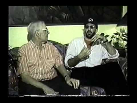 De Todo Un Poco Con Mundito y Milagros - Juan Luis Guerra camera iphone 8 plus apk