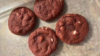 RED VELVET WHITE CHOCOLATE CHIP COOKIES!