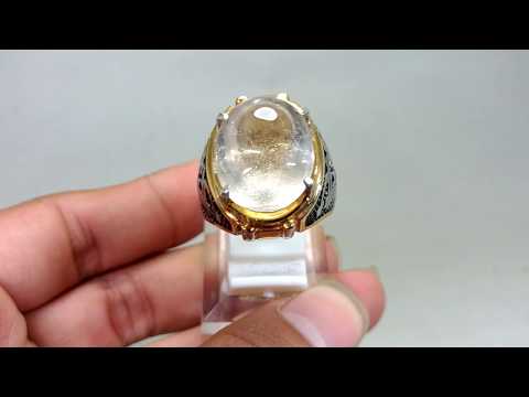 Natural quartz crystals, ada fenomena pelanginya, untuk nama market indonesia batu kecubung es pelan. 