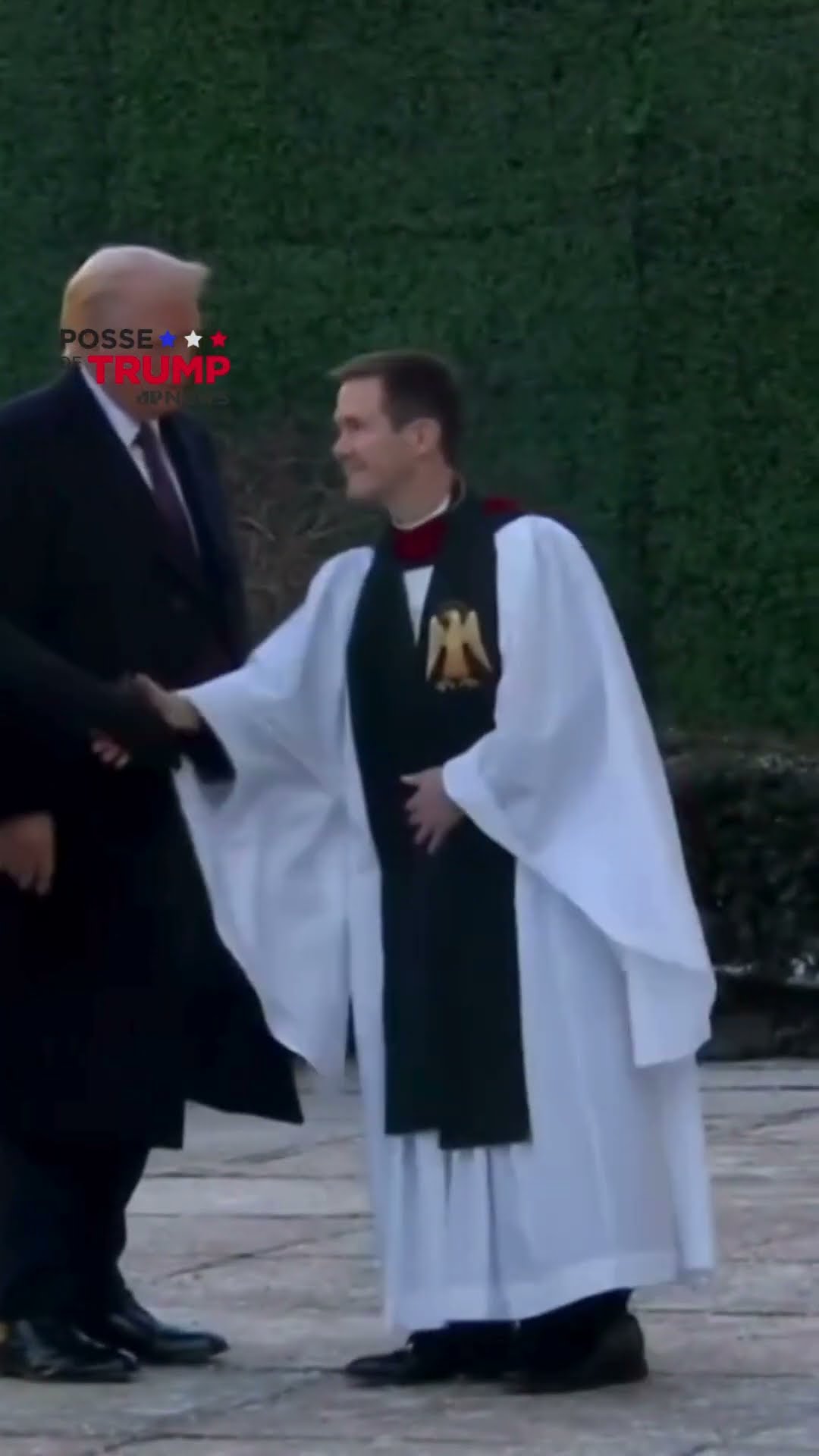 Donald Trump chega à Igreja St. John's e dá início ao dia de posse presidencial #Shorts
