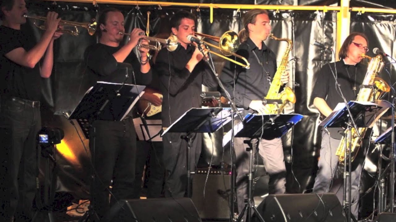 Towel Of Shower - promo