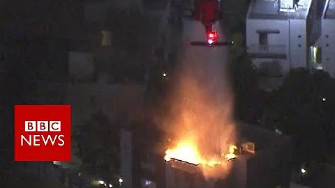 California firefighters douse fire with direct water drop - BBC News - DayDayNews
