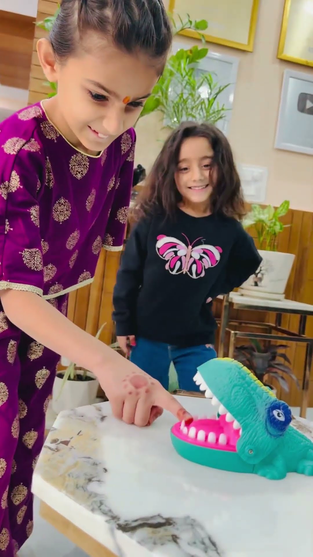 Tinku Maahi mai kiski ungli fasegi