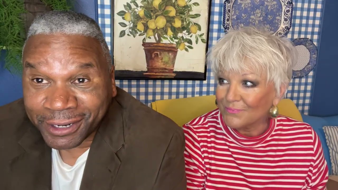 Покупки в Тему с «особым гостем»! Смотрите на @kaceysworkshop3568