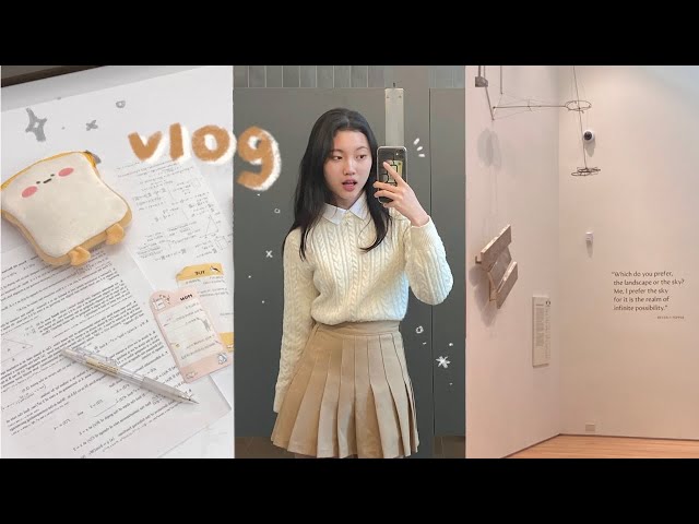 productive vlog 💌 study at café, grwm, trying fall drinks, preppy fits, deep cleaning ☕ class=