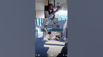 🎮 CLUTCHING IN CS2 WITH THE CONTROLLER!! #cs2 #gaming #funny