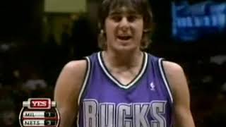 Milwaukee BUCKS vs New Jearsy NETS Part 1 2005 - Great game by Micheal Redd (40pts)