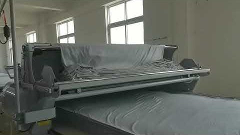 knit fabric spreading by YINENG TECH Spreader