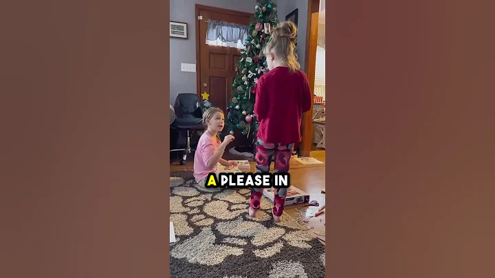 Big Sister Roasts Her Little Sister 😂😎