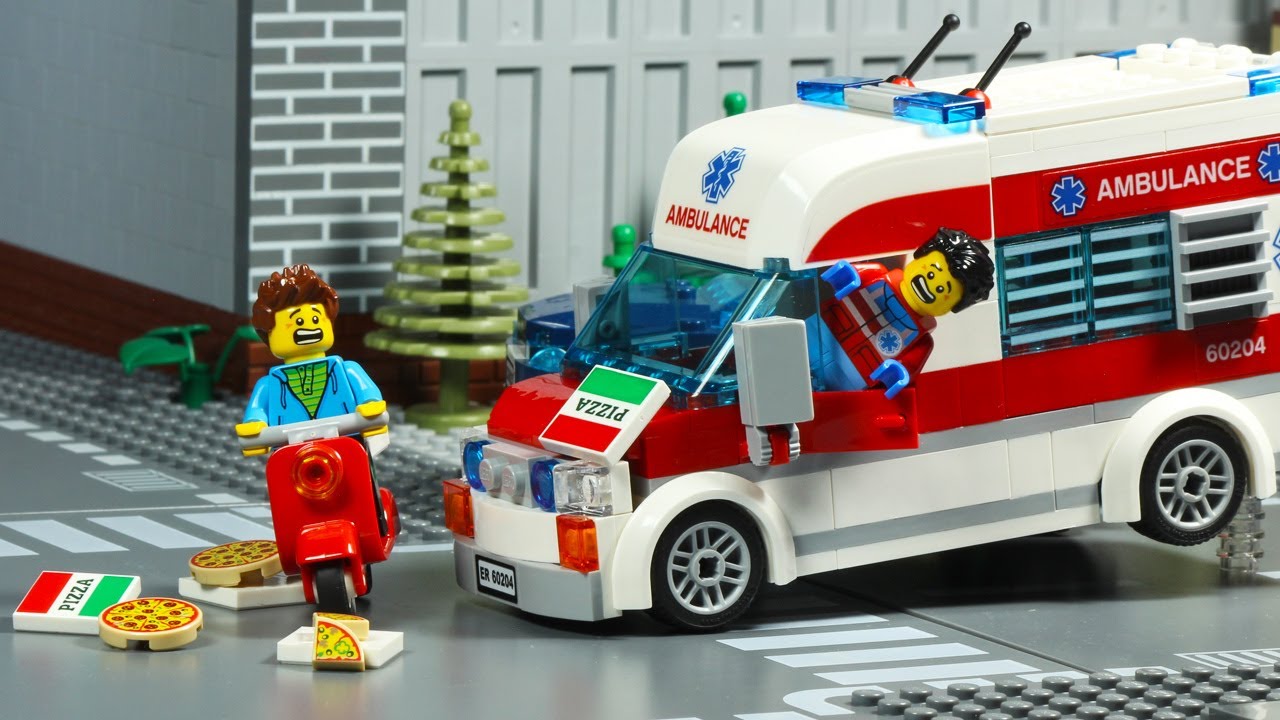 Lego City Pizza Delivery Emergency Ambulance Crash