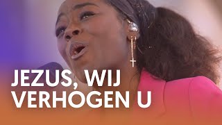 Video thumbnail of "Jezus wij verhogen U - Nederland Zingt"