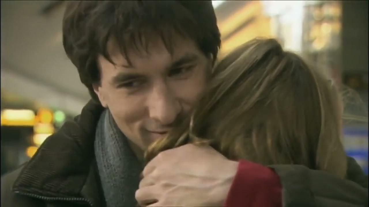 красивая девушка в слезах. чувства через край. нежность во взгляде. по щекам твоим слезы кучер. дождь смой мои слезы.